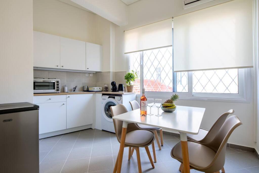 Best Spot Apartment In 아테네 외부 사진